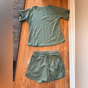 Casual Green Two-Piece Lounge Set - Short Sleeve Tee & Shorts Womens Size S